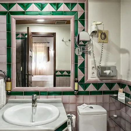 Casa Morisca Hotel 3*