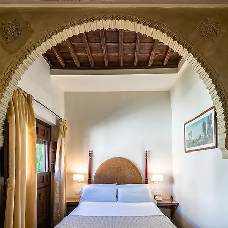 فندق Casa Morisca 3*