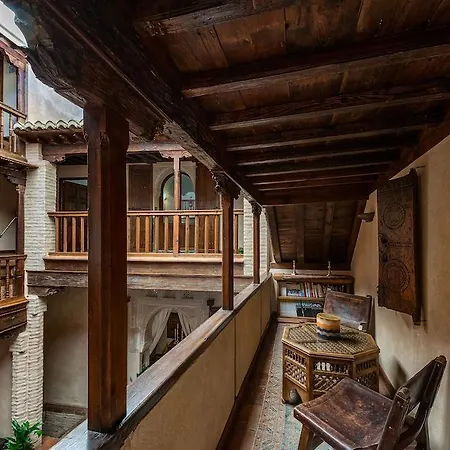 Casa Morisca فندق