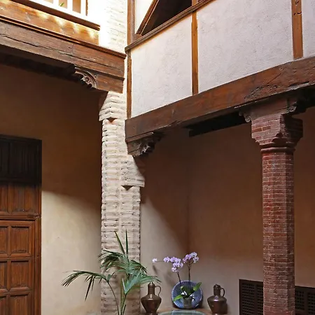 Hotel Casa Morisca 3*
