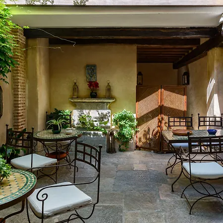 Casa Morisca מלון 3*