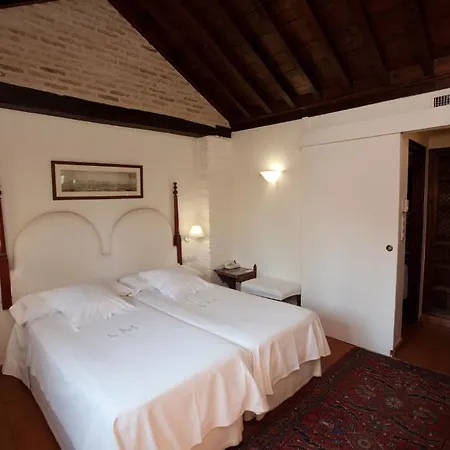 Casa Morisca Hotel 3*