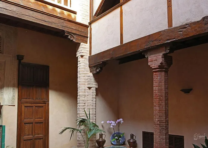 Hotell Casa Morisca 3*